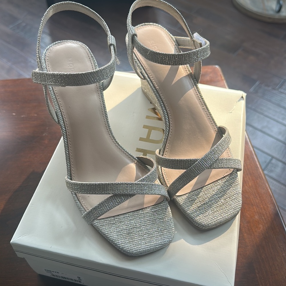 Maripe Silver Wedges Size 9 - 💖 PERFECT